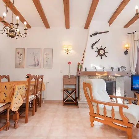 Ritter - Three Bedroom With Private Pool - By Villamar Villa *